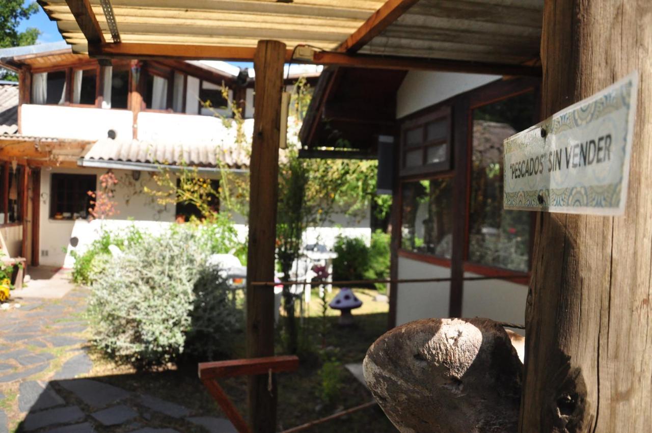 La Casa Del Arbol - Hostel El Bolsón Екстериор снимка